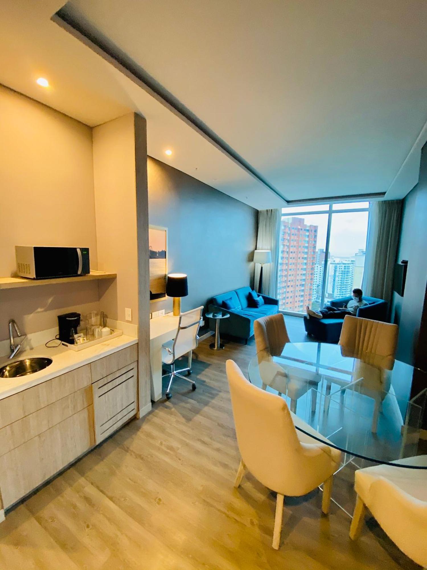 Hotel Crowne Plaza Barranquilla By Ihg Exterior foto